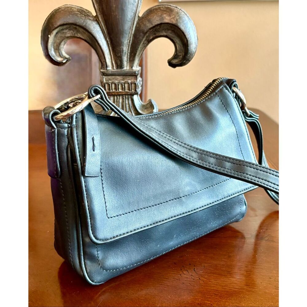 NINE WEST - Vintage-Style Shoulder Bag in Black Faux Leather. Perfect Condition - Picture 7 of 15